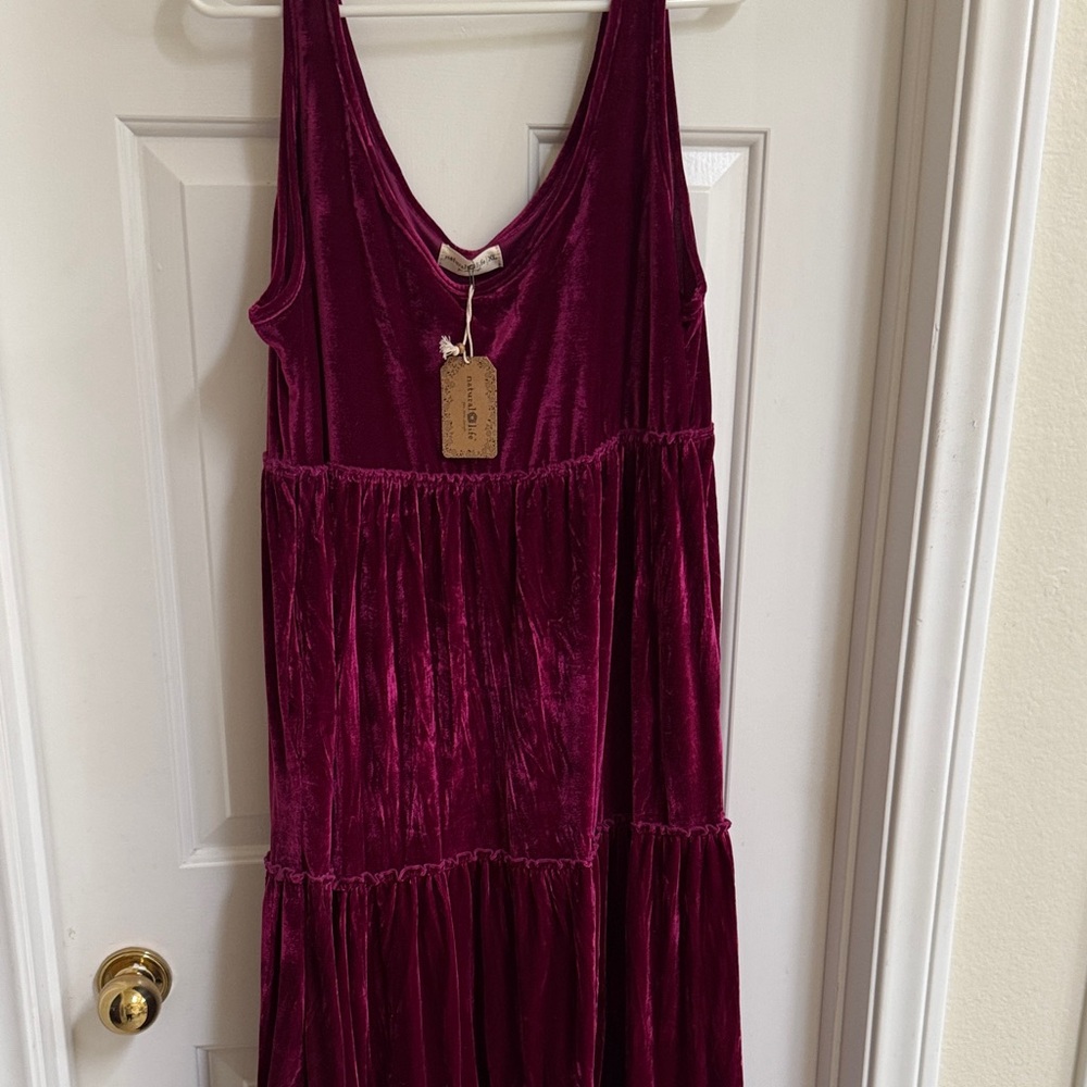 NATURAL LIFE Velvet Maxi Dress in Rich Burgundy